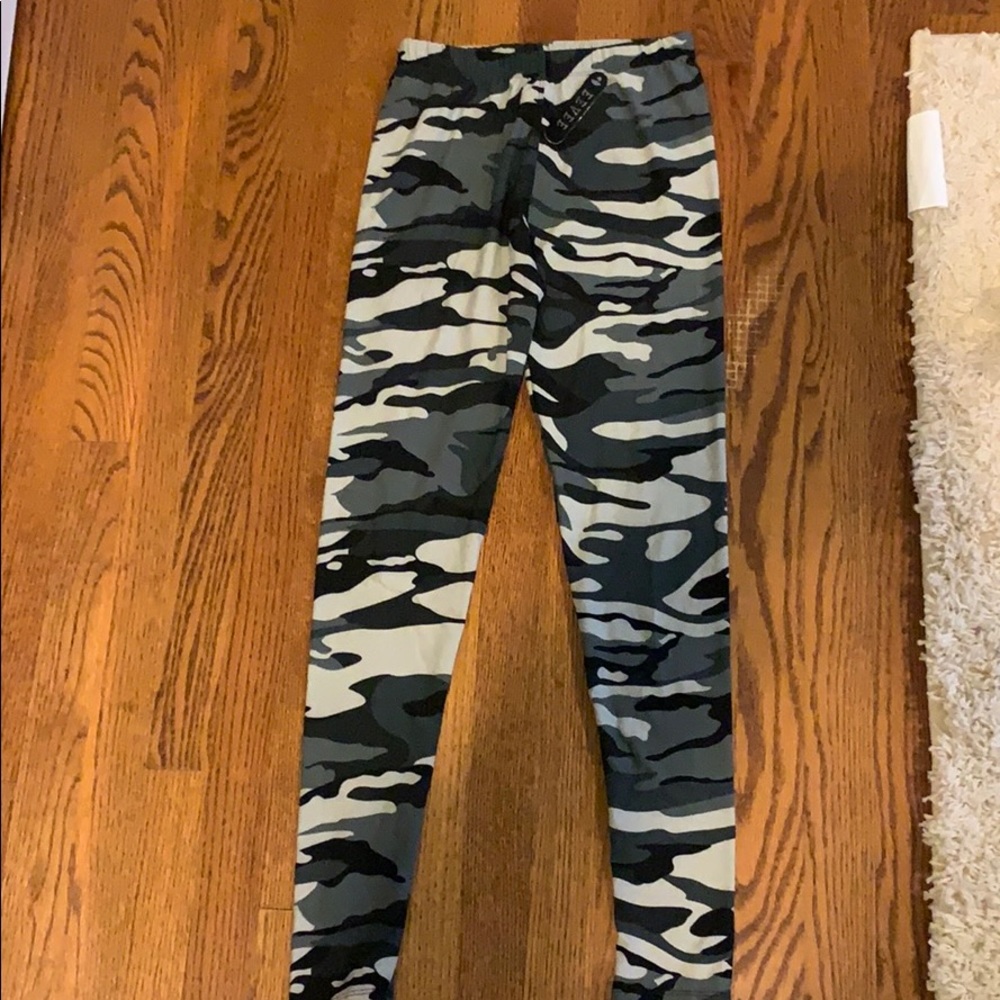 camo pants